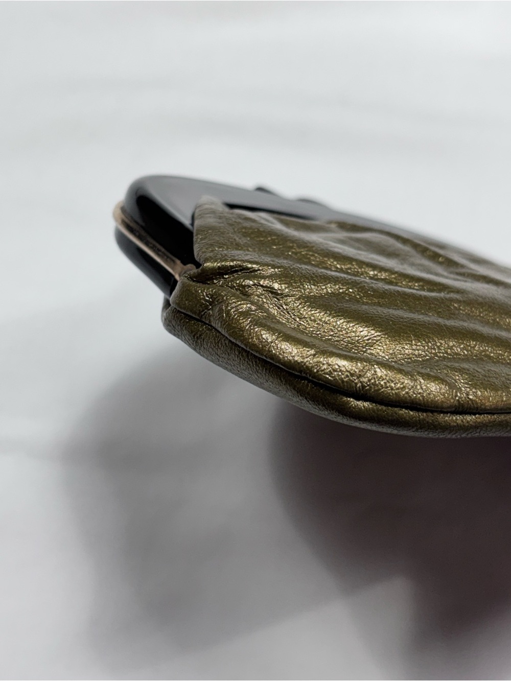Vintage Italian Genuine Leather Metallic Gold Kiss-Lock Clutch Purse - Picture 12 of 16
